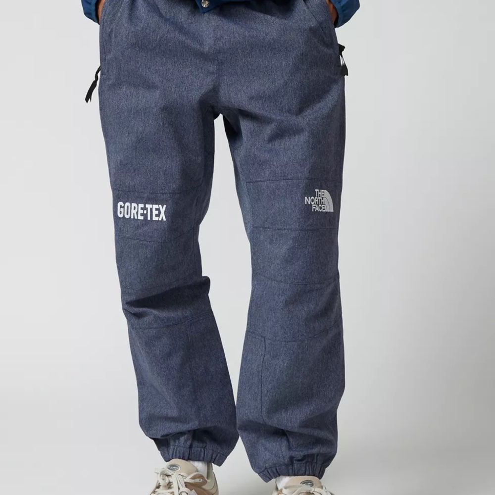 SMALL worn once- THE NORTH FACE GORE-TEX MOUNTAIN PANTS